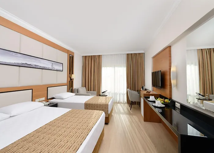 리조트 Aydinbey Famous 5*