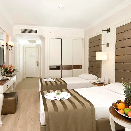 Aydinbey Famous Курортный комплекс 5*