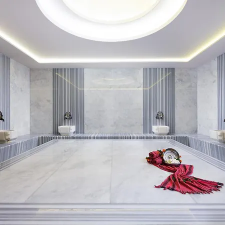 Aydinbey Famous Курортный комплекс 5*