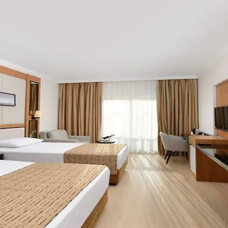 Aydinbey Famous Feriested 5*